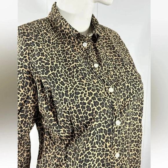 J Crew womens  Button-up leopard shirt button down long sleeve size M - Picture 5 of 10